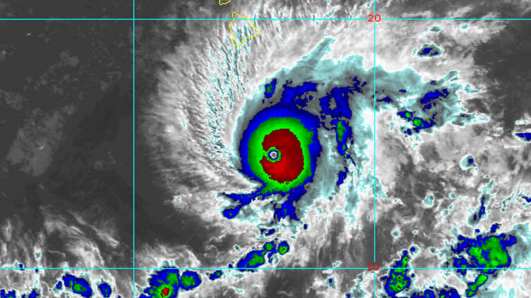 Hurricane Lane could bring rainfalls of close to half a metre. 
