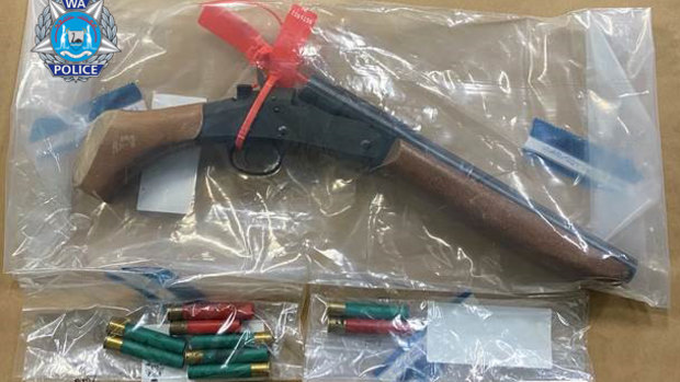 Bunbury detectives seize sawn-off shotgun in sting operation.