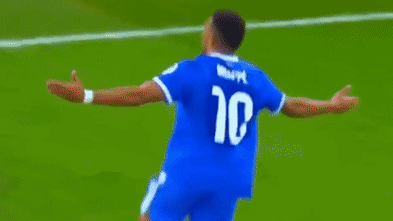 Mbappe z bliskovitim hat-trickom potopil Liverpool na Anfieldu