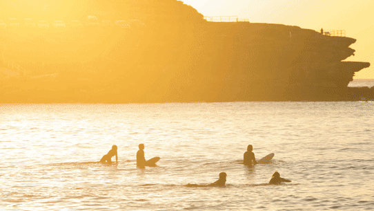 Sydneysiders flocked to the water in a bid to cool off amid a severe heatwave on December 5, 2025