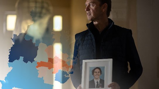 SHD: Brad van Dijk, father of 17yo organ donor, Tom van Dijk. DonateLife is calling on more people to register as organ donors. February 20, 2023. Photo: Wolter Peeters, The Sun Herald. composite with map showing donor rates. 