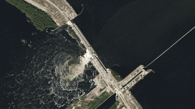 Kakhovka barajının çökmesinin öncesi ve sonrası uydu görüntüleri