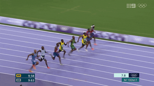 Noah Lyles wins the men’s 100m.