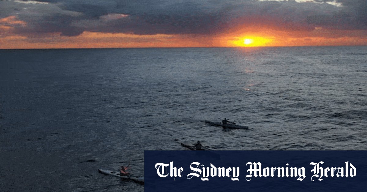 Four Sydney kayakers set to paddle across Bass Strait