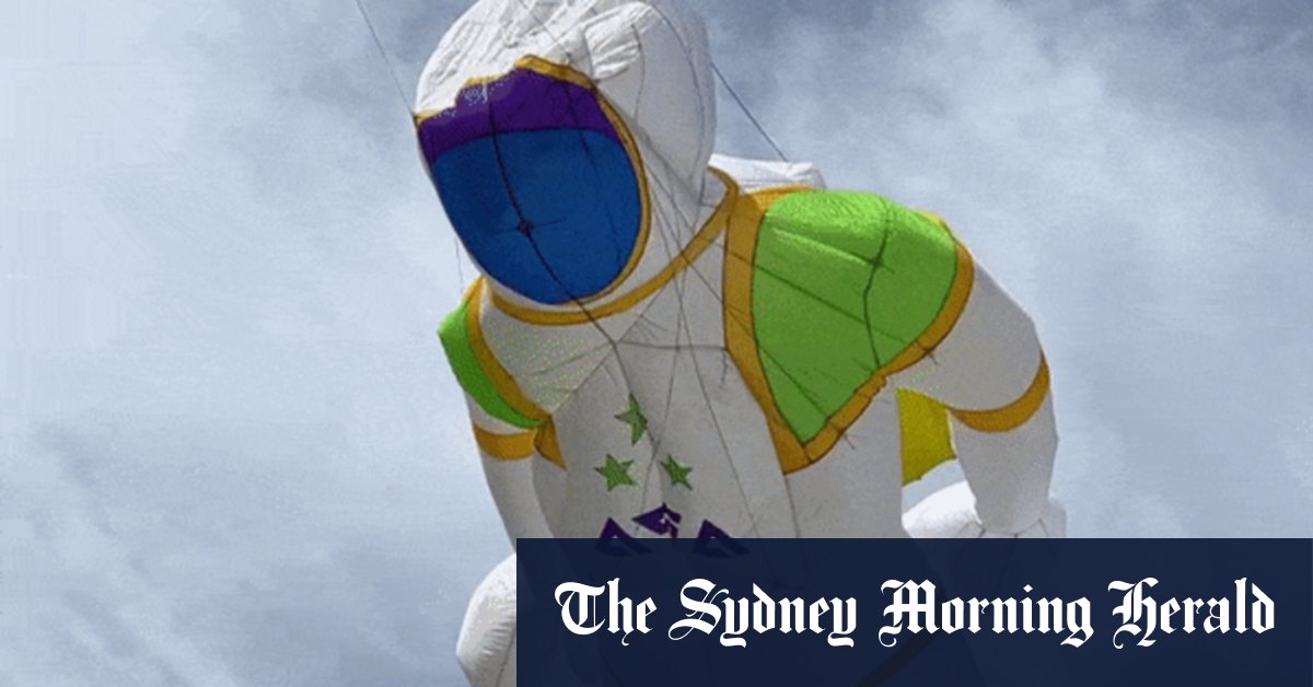 Flying kites for a living: a hobby turned into a business for prize-winning Melbourne woman Jo Baker - Vimarsana News