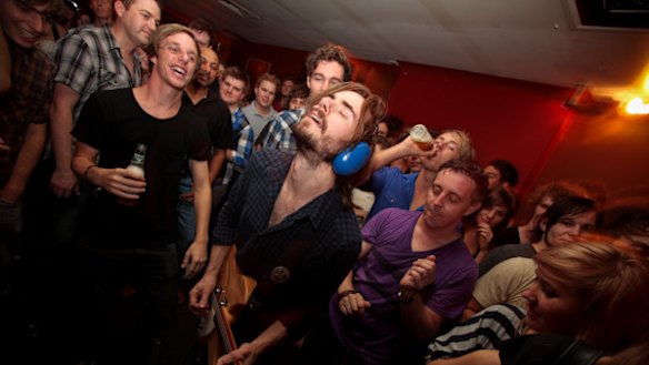 Dan Pash at a Leader Cheetah gig in 2008. 