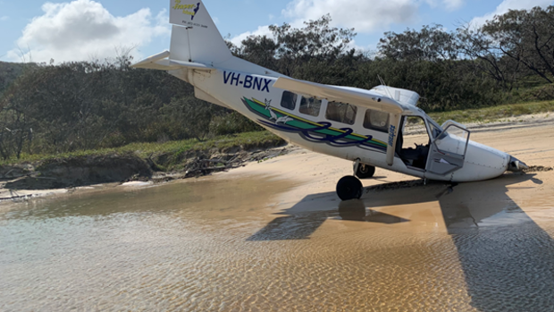The ATSB investigation found the pilot  did not carry out a second landing approach despite 'several cues' to do so.