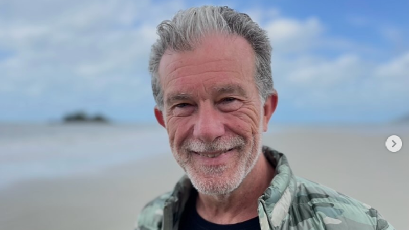Former ABC newsreader Richard Morecroft dies aged 70