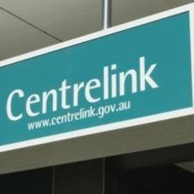 The number of calls to Centrelink that faced a busy signal has dropped.