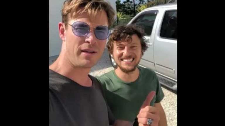 Chris Hemsworth, left, with musician Scott Hildebrand.