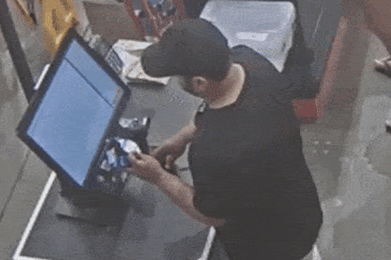 Murderer  Dinush Kurera buying an axe. 