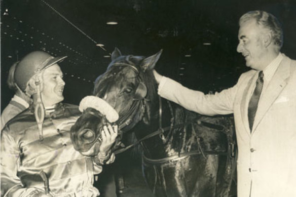 Prime Minister Gough Whitlam congratulates Hondo Grattan and Tony Turnbull after their Inter Dominion win in 1973.