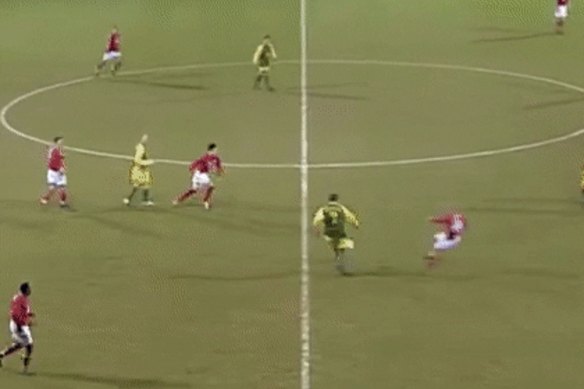 The icing on the cake from Brett Emerton.