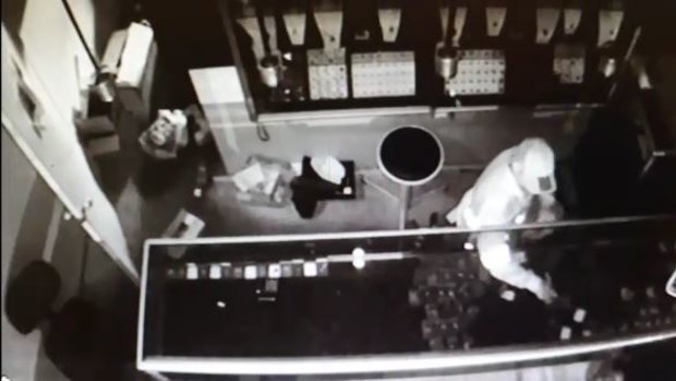 CCTV footage of the offender stealing jewellery from the cabinets. 