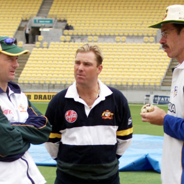 Steve Waugh, Shane Warne and John Buchanan chat before an ODI in New Zealand in 2000.