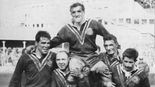 Dick Poole being chaired off (from left) by Kel O’Shea, Brian Clay, Norm Provan and Ken McCaffery after winning the 1957 Rugby League World Cup.