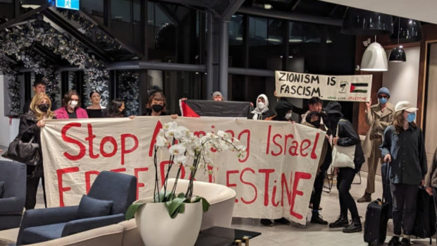 Protesters target Israeli hostage families with pro-Palestine signs, bloodied dolls