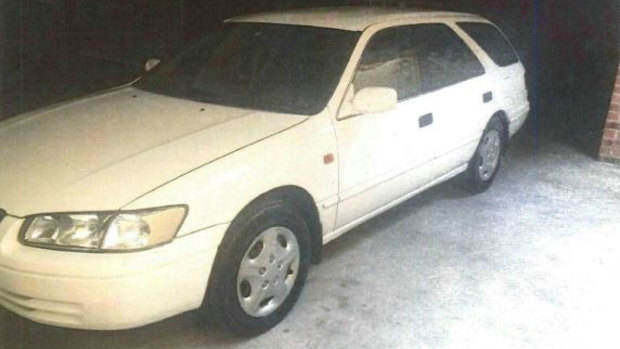 The station wagon Annabelle Bushell said looked most like the Telstra vehicle of a man who offered her a lift in 1996 before her 'instincts' told her to get out. 