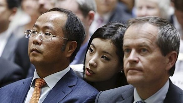 Mr Huang with Bill Shorten.