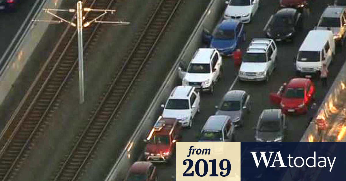 Commuters stranded on Kwinana Freeway for up to five hours after fatal ...