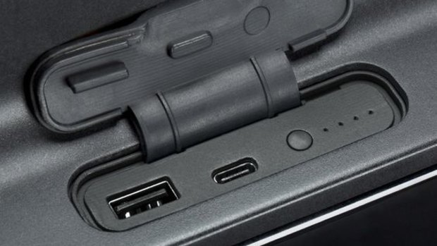 Incase NoviConnected smart luggage review sometimes dumb is better
