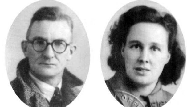 The passport photos of Margaret's parents, Ward Fearnley and Sarah Fearnley, who arrived with their six children on the migrant ship S.S. Mooltan.
