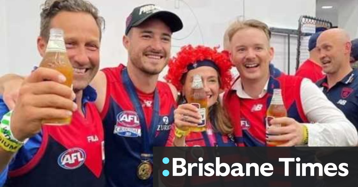 Arrested Demons fans now facing charges in Northern Territory over trip west for grand final - Vimarsana News
