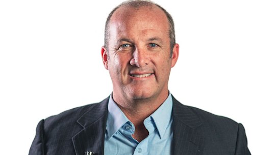 Life coach with sights on upper house wants 10-year bond for migrants