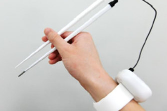 The electric chopsticks are considered a possible tool to reduce salt consumption,