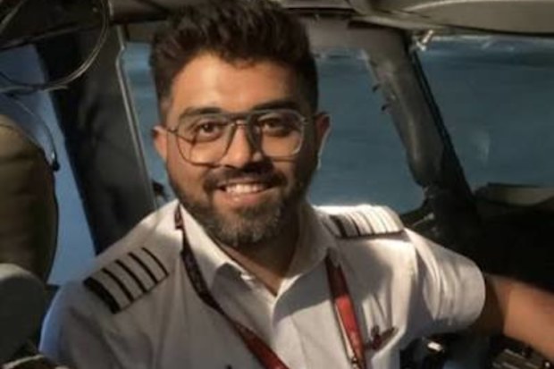 Capt. Smit Machchhar’s (pictured) quick-thinking actions to thwart the disaster has also drawn praise from those who knew him, including his former flight instructor in New Zealand.
