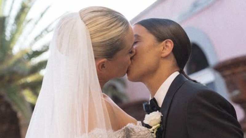 Sam Kerr and Kristie Mewis share photos of grand New Year’s Eve wedding