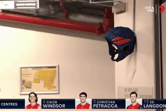 The Demons remember retired teammate Angus Brayshaw before their opening game.