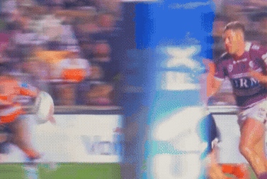 Heath Mason shoves referee Gerard Suitton on Friday night