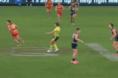 Patrick Cripps accidentally ran into an umpire’s outstretched arm just before three-quarter-time before getting up and having a light moment with the official.