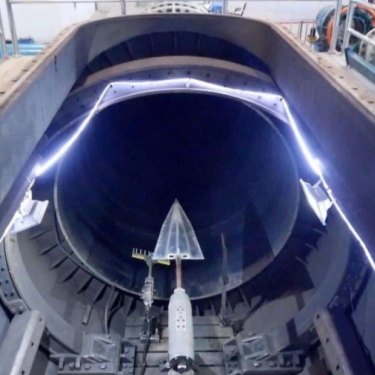 China is building a hypersonic wind-tunnel in Beijing to help it test faster aircraft at up to 30 times the speed of sound.