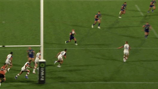 Daly Cherry-Evans and the Sydney Roosters’ right edge worked overtime in defence.