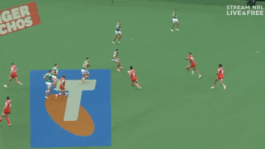 Kulikefu Finefeuiaki anota contra los Rabbitohs.