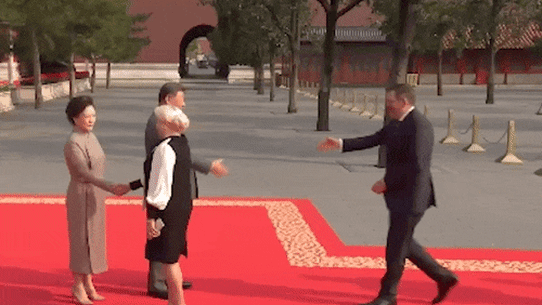 Former Victorian Premier Daniel Andrews shakes hands with Chinese President Xi Jinping in Beijing.