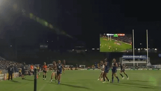 Mark Nawaqanitawase struggles to get around Roger Tuivasa-Sheck in round one.