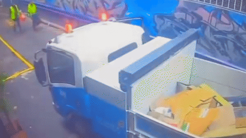 Melbourne nightclub irked as council workers captured removing 10¢ bottles from bins