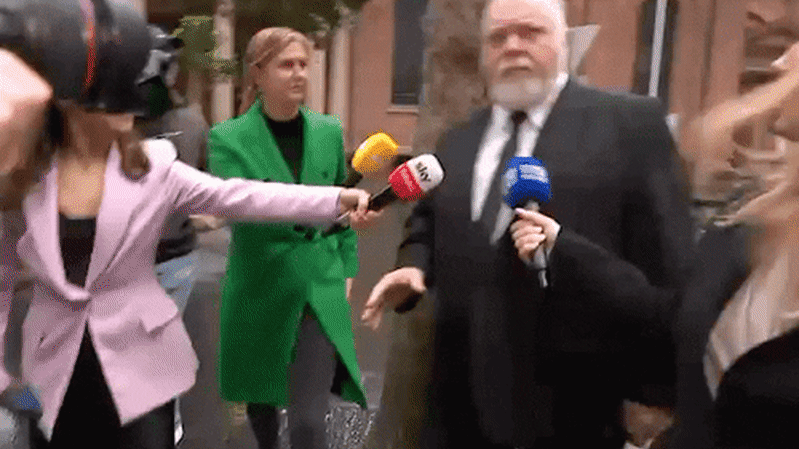 Ousted broadcaster starts court battle with KIIS owner