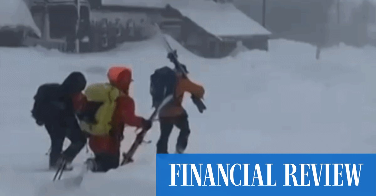 Eight skiers perish in football-field-sized California avalanche