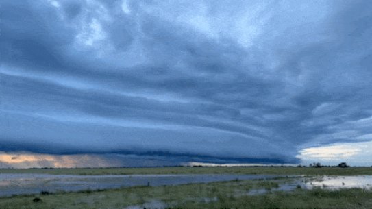 Time-lapse of storms rolling in as parts of NSW and Victoria face more flooding.
