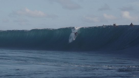 Teahupo’o wipeout.