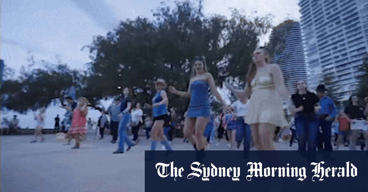 Line dancing returns to Broadbeach thanks to Beyoncé and TikTok