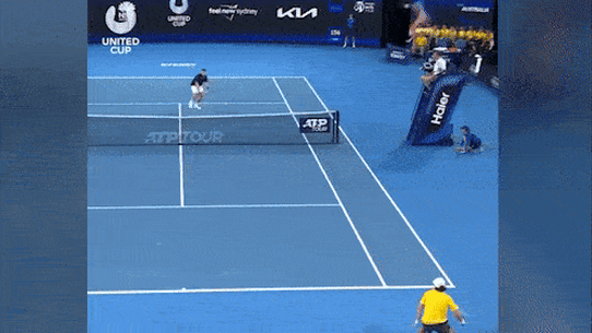 The moment Alex de Minaur got his legs back.