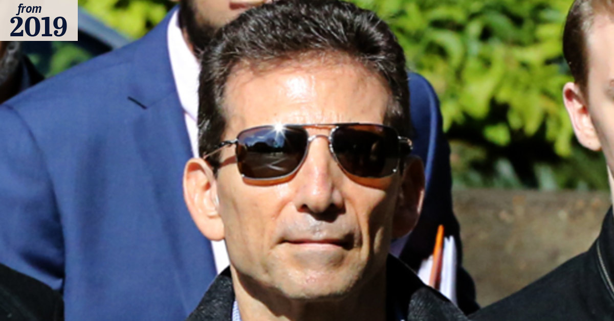 'Cult leader' ordered to pay blogger's legal costs