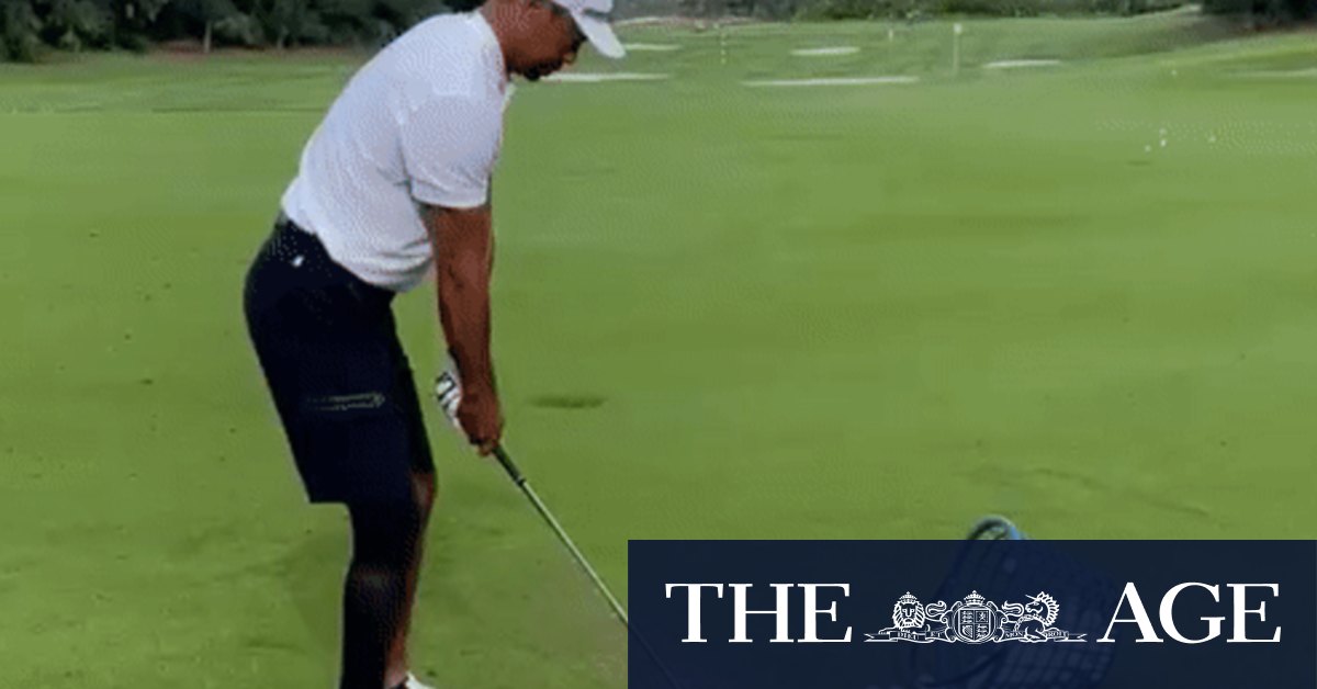 Tiger Woods mengambil latihan ayunan di jalan menuju pemulihan