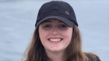 Alcohol was a contributing factor in the death of British backpacker Grace Millane, a forensic pathologist has told her murder trial.