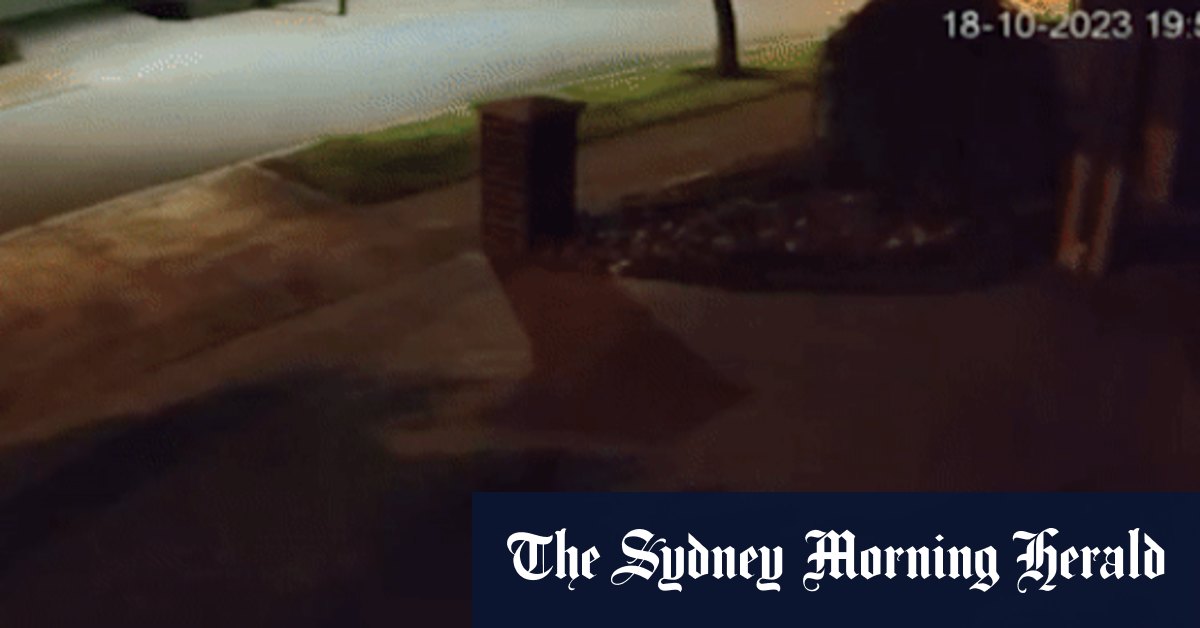 Doreen bang and flash of light: Scientists sound out cause of Melbourne's mysterious loud noise - Vimarsana News